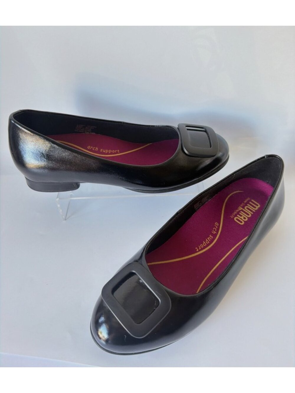 Munro Gianna Black Semi Patent Leather Ballet Flats Womens Size 8W